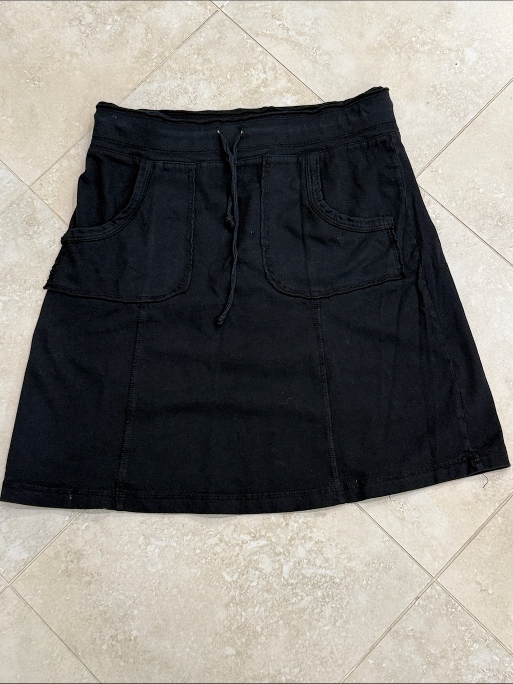 Classic Black Pull-On Pocket Skirt
